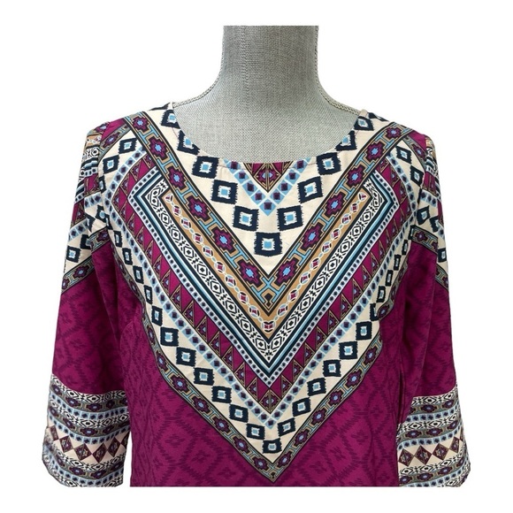 PINK OWL Geometric Tribal Blouse
Multicolor 3/4 Sleeve Scoop Neck Top size M - Picture 5 of 12